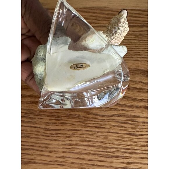 HTF Franklin Mint Resin Polar Bear on Crystal Ice Glass Base Sculpture Animal - Picture 5 of 11